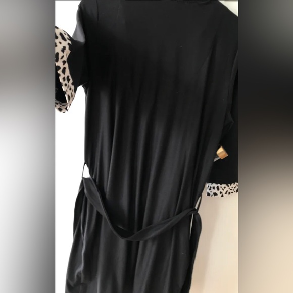 George 2pcs.set; black robe and sleeping gown • size:XS~ L:34” - Picture 5 of 9